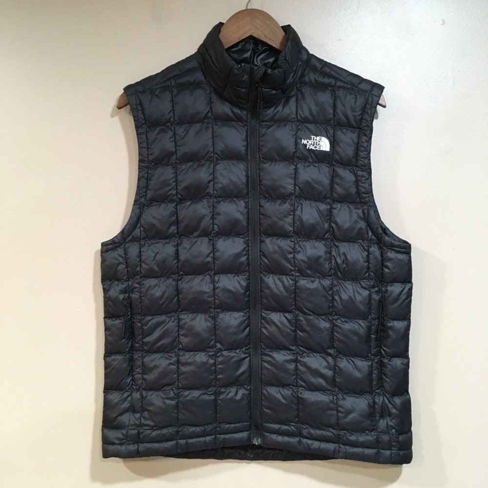 The North Face ThermoBall Puffer Vest Men M Black Eco Insulated Performance Hike
